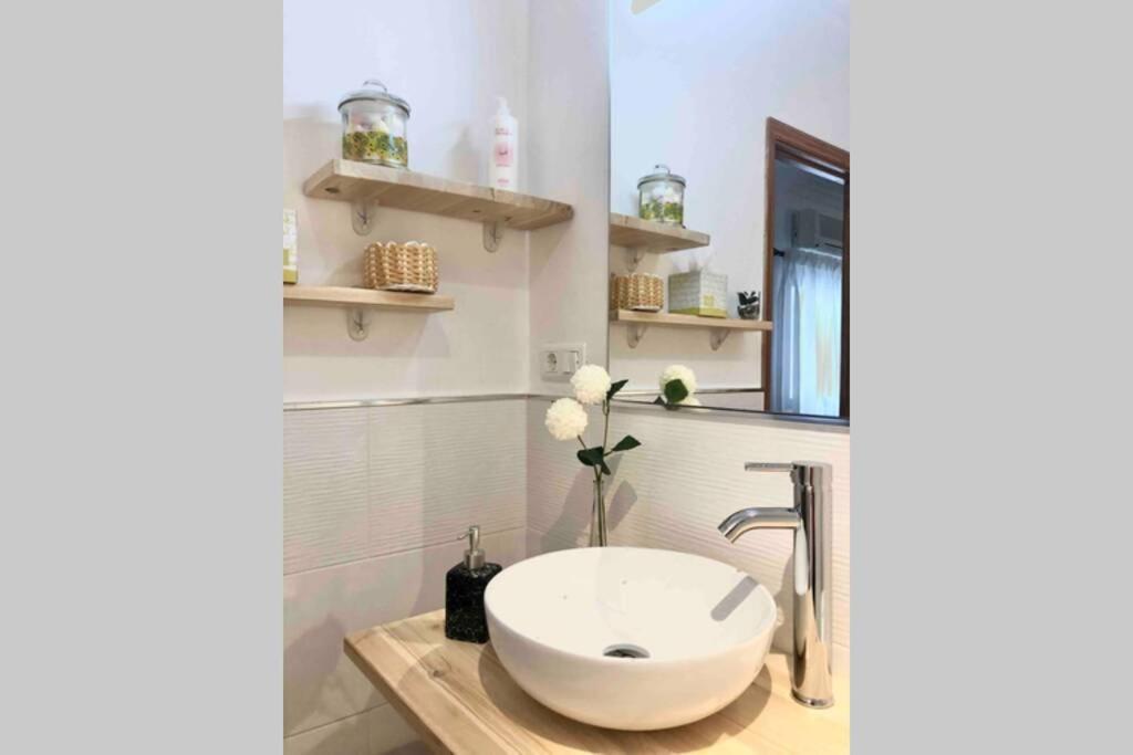 Centrico Apartamento Con Terraza Y Wifi Ронда Экстерьер фото